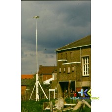 EMM 1997 6 mast achter schuttersgebouw F00002744